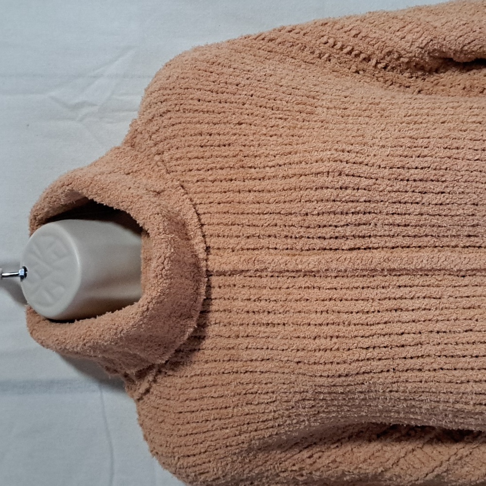 Miss Me Turtleneck - Picture 4 of 7